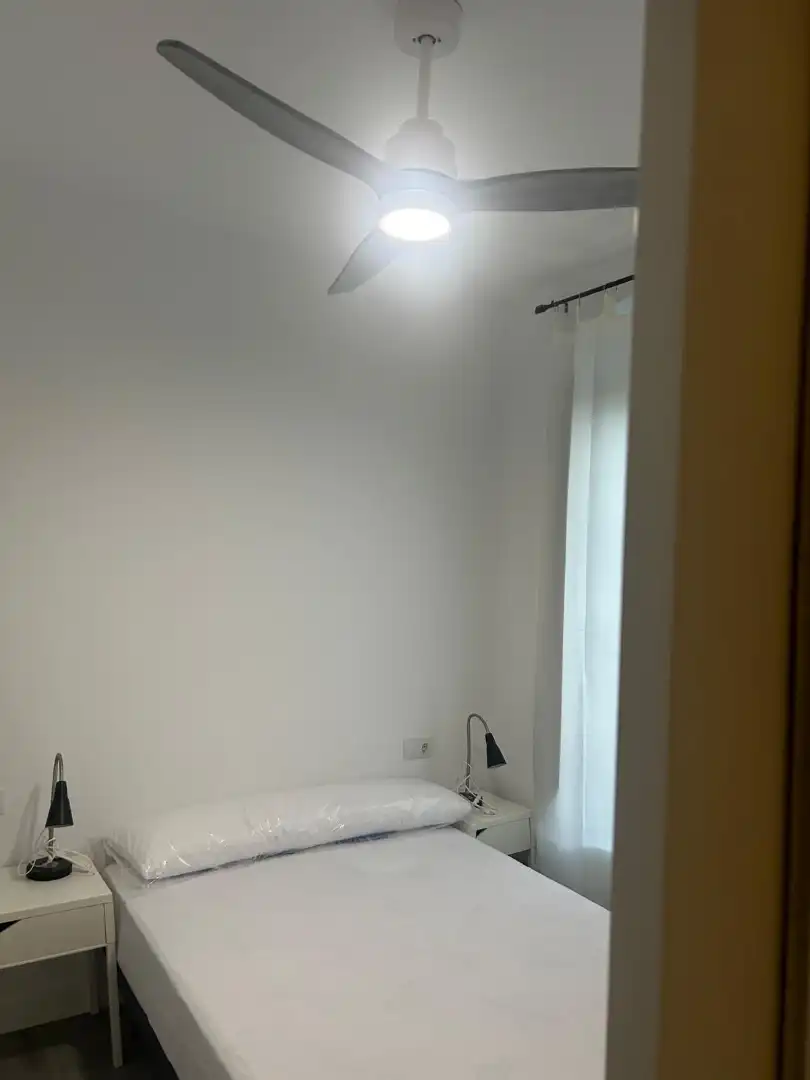 Bedroom of Apartments for rent in Granada  with Air Conditioner, Heating and Furnished