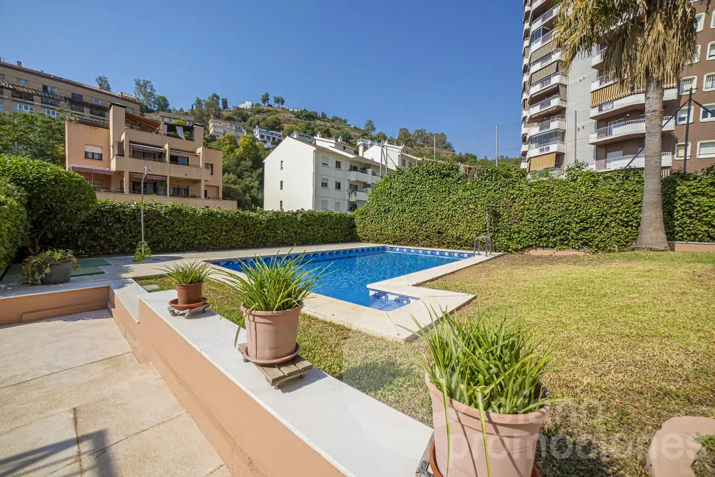 Außenansicht von Haus oder Chalet zum Verkauf in Málaga mit Klimaanlage, Privatgarten und Terrasse