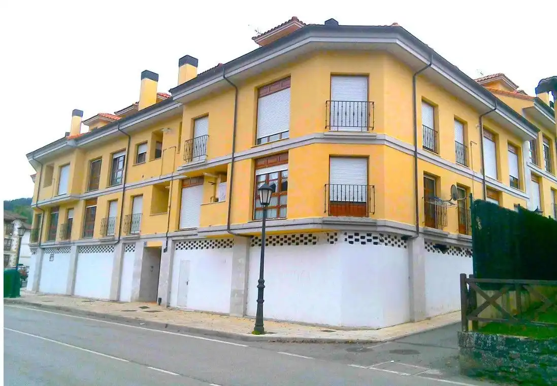 Vista exterior de Dúplex en venta en Potes con Trastero