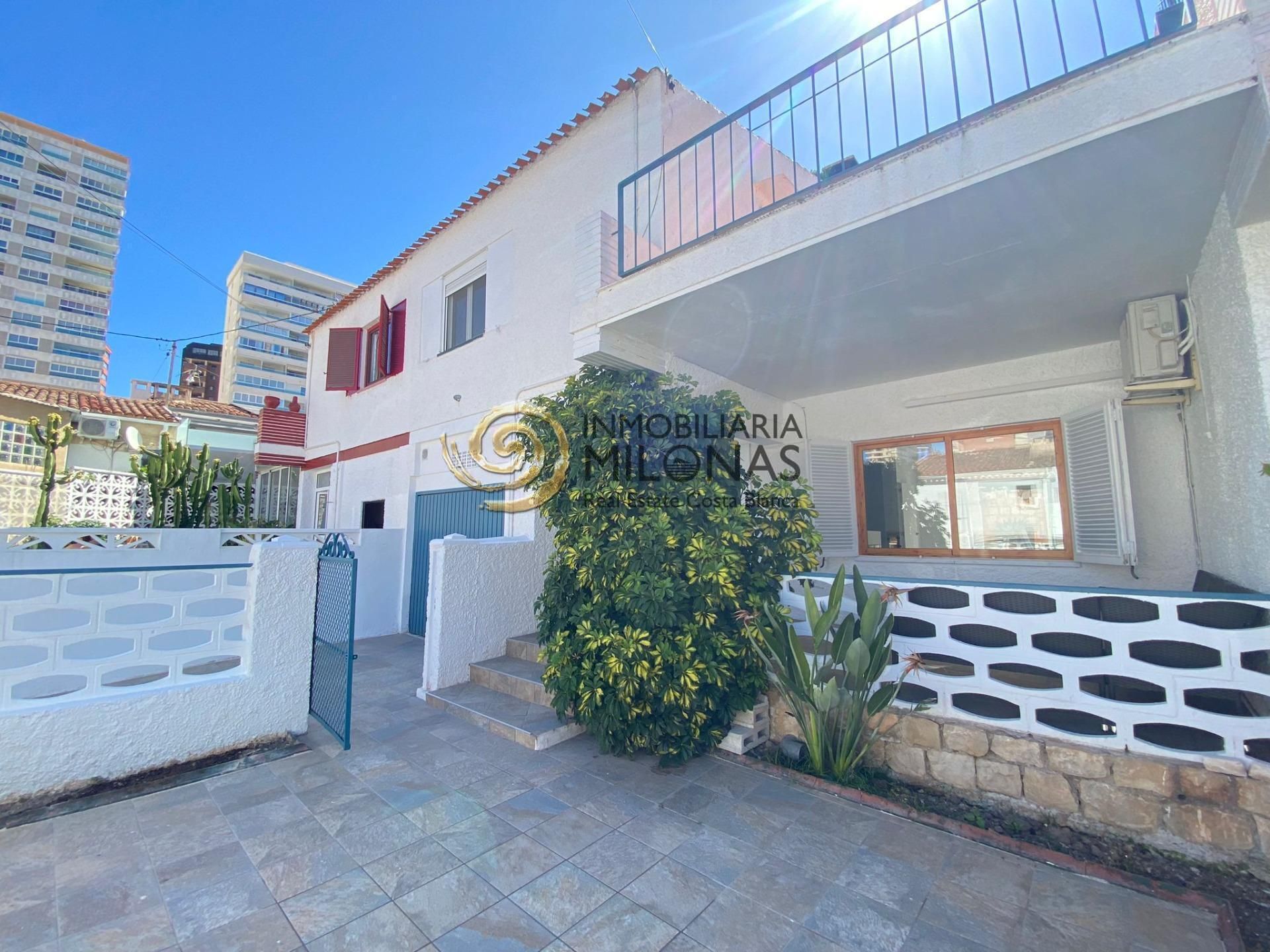 Exterior view of House or chalet to rent in Benidorm  with Air Conditioner and Terrace