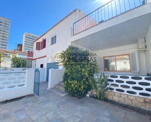Vista exterior de Casa o xalet de lloguer en Benidorm amb Aire condicionat i Terrassa