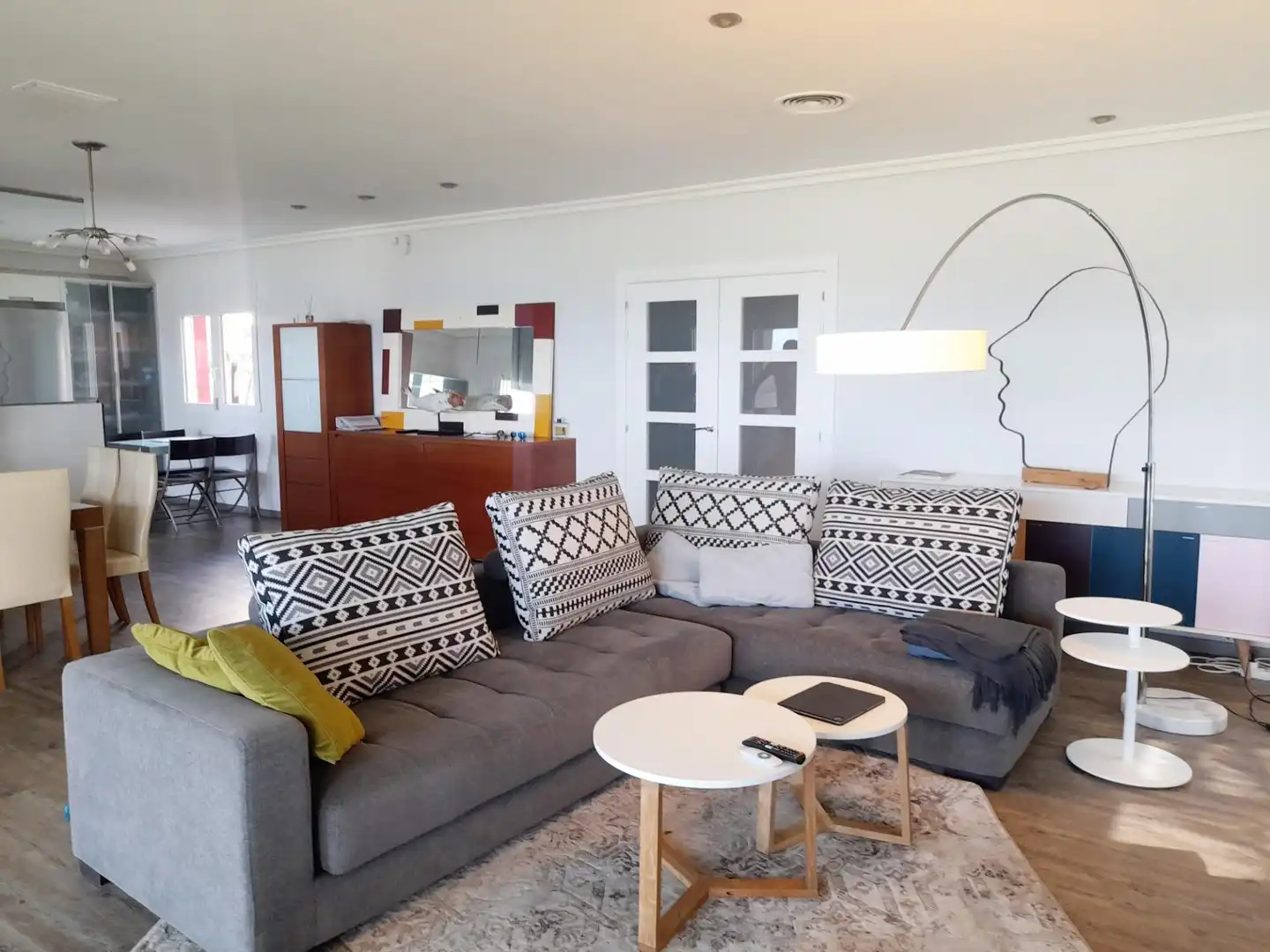 Sala d'estar de Casa o xalet en venda en Dénia amb Aire condicionat, Calefacció i Jardí privat