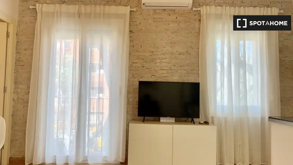 Flat with terrace to rent in Ciutat Vella, imagen 6