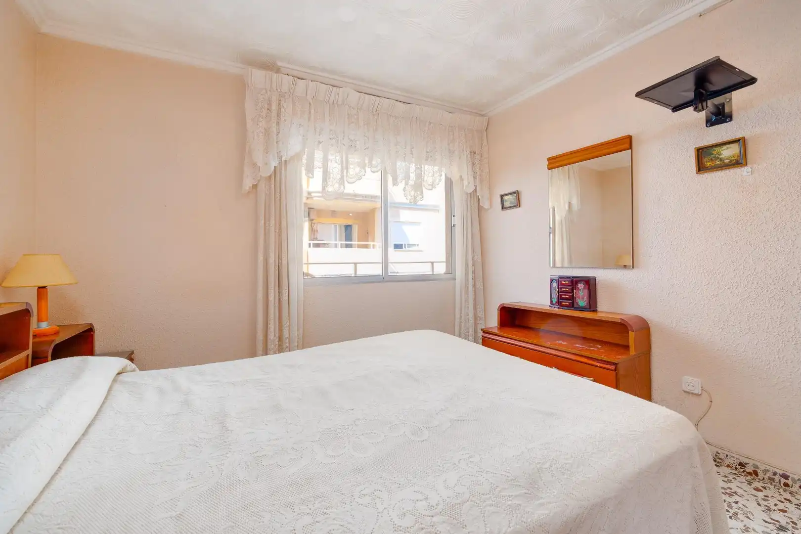 Schlafzimmer von Wohnungen zum Verkauf in Torrevieja mit Terrasse, Möbliert und Balkon