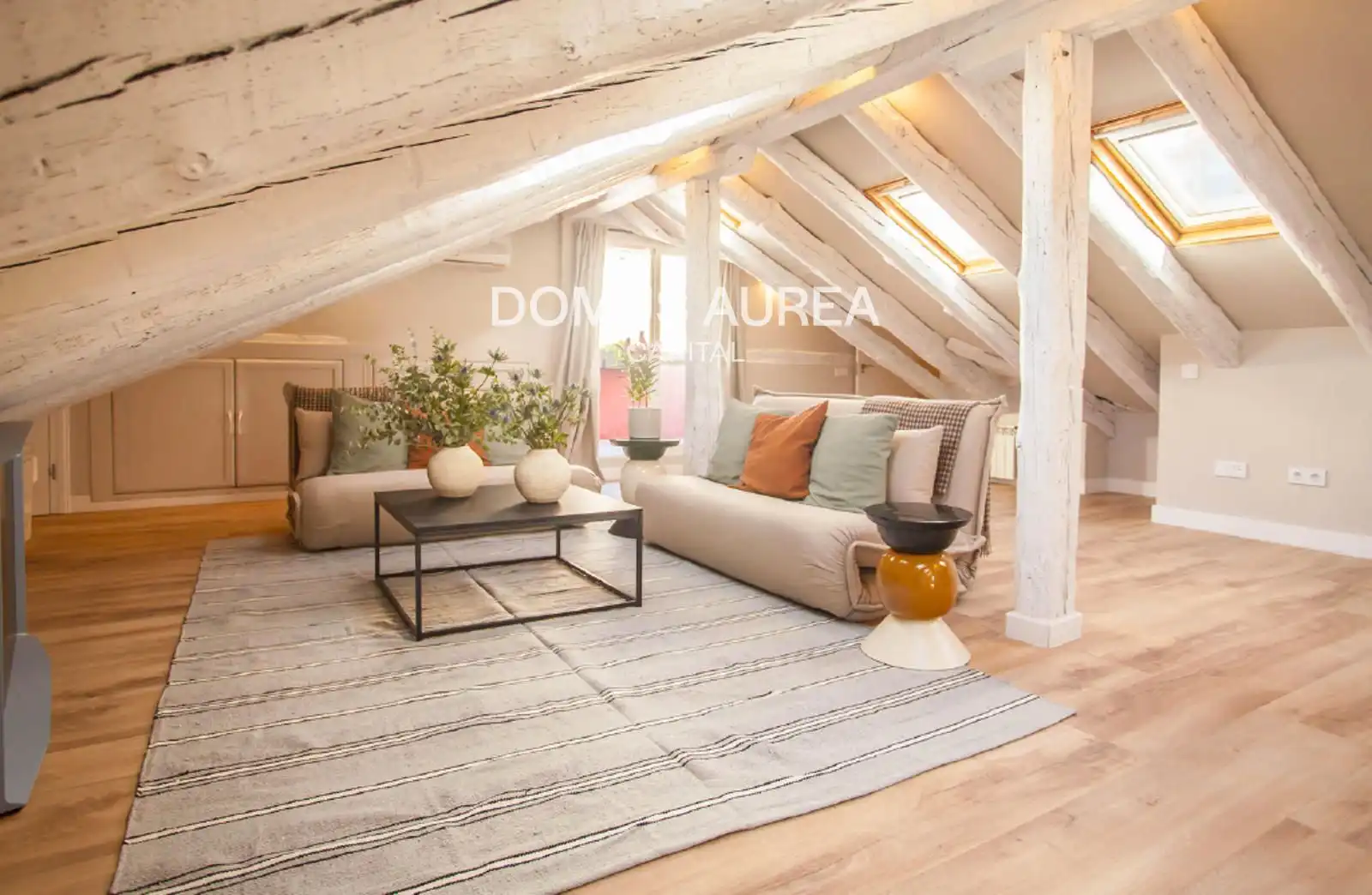 Sala de estar de Ático en venta en Madrid con Aire acondicionado, Terraza y Amueblado