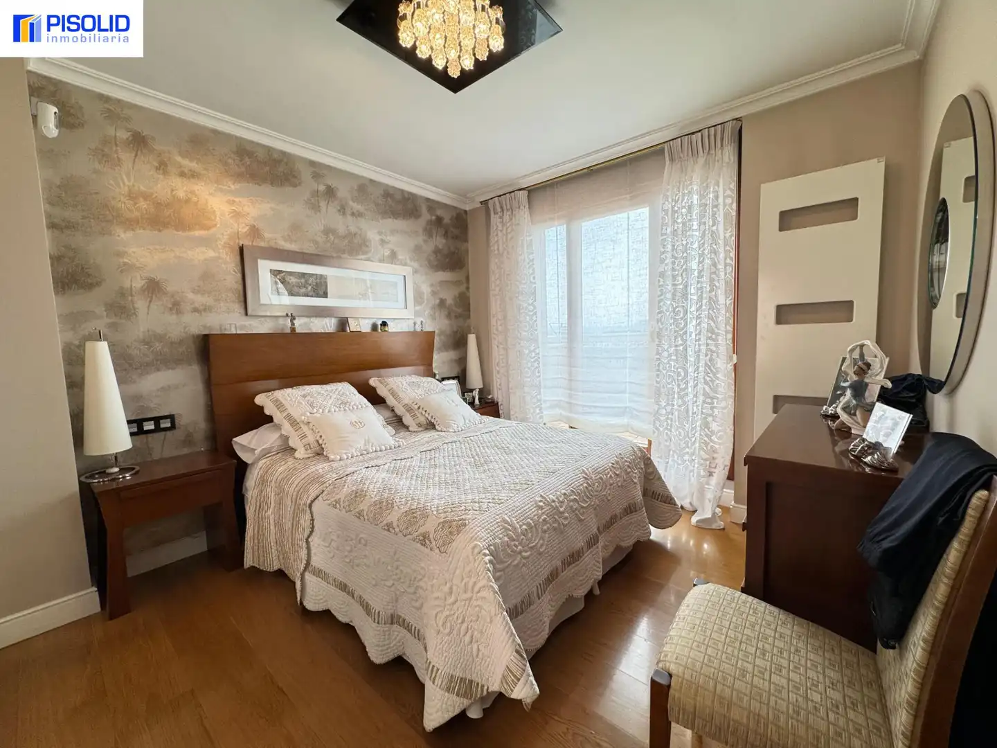 Habitación de Ático en venta en Valladolid con Calefacción, Parquet y Terraza