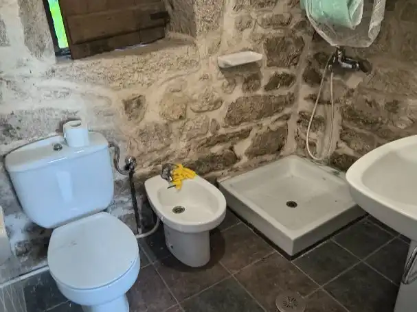 Bany de Casa o xalet en venda en A Cañiza   amb Terrassa i Balcó