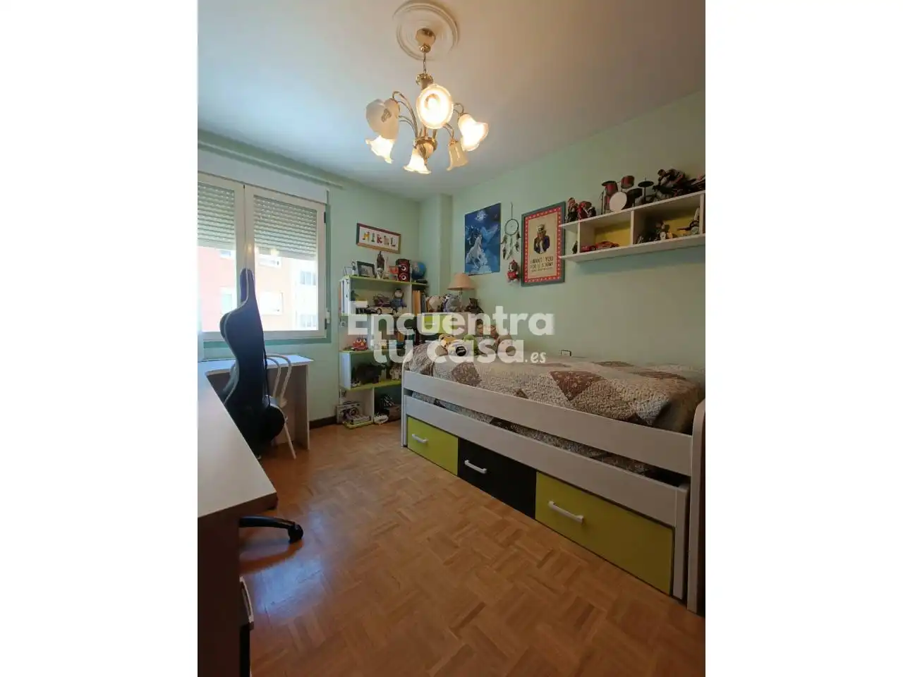 Habitación de Apartamento en venta en Miranda de Ebro con Calefacción, Parquet y Trastero