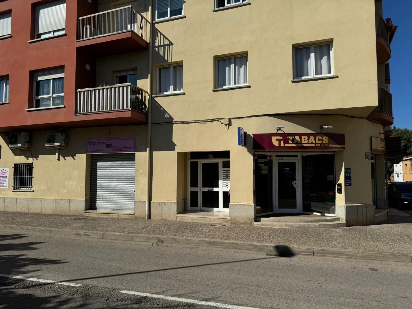 Flat for sale in Girona Capital