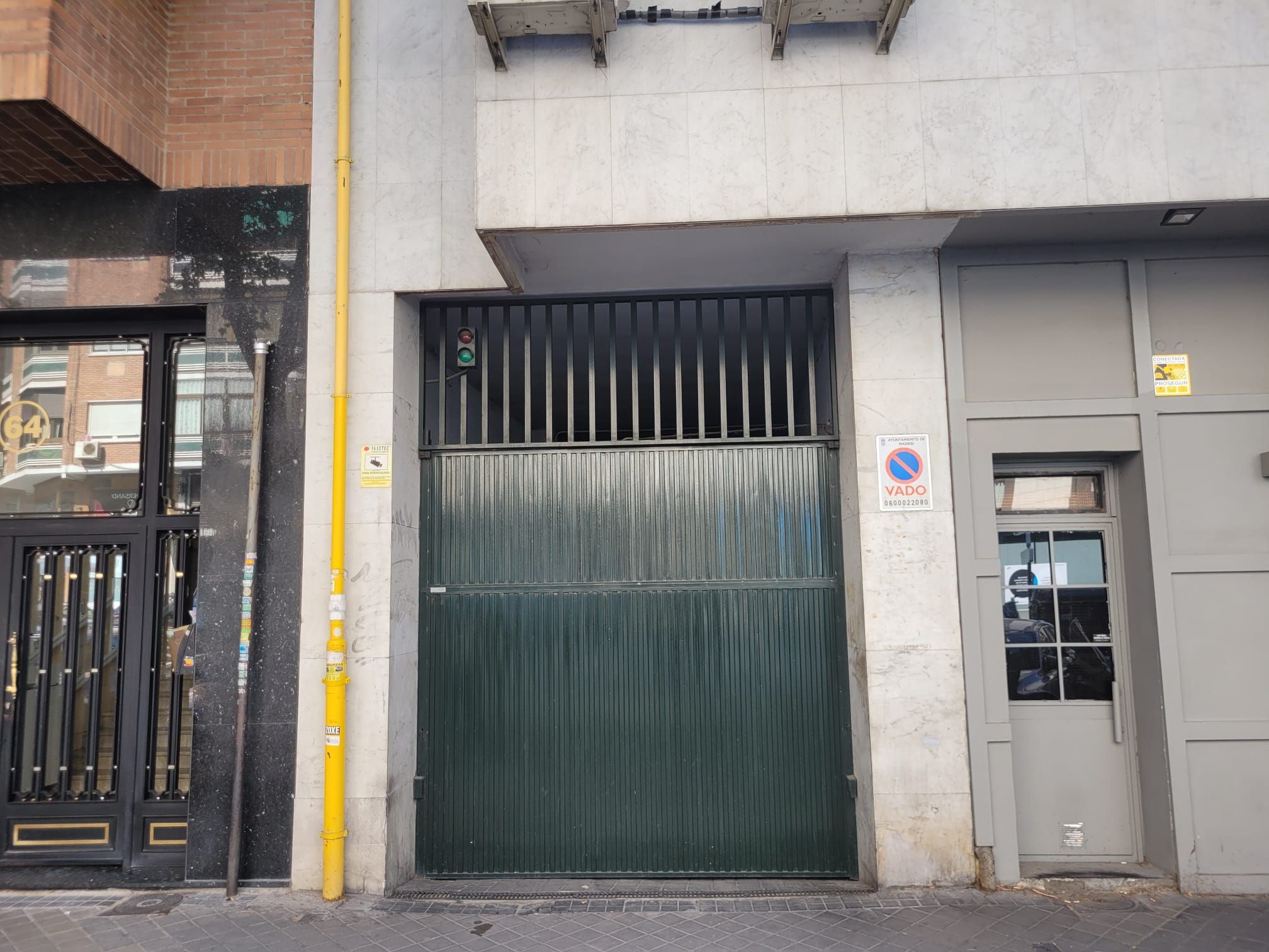 Vista exterior de Garatge en venda en  Madrid Capital