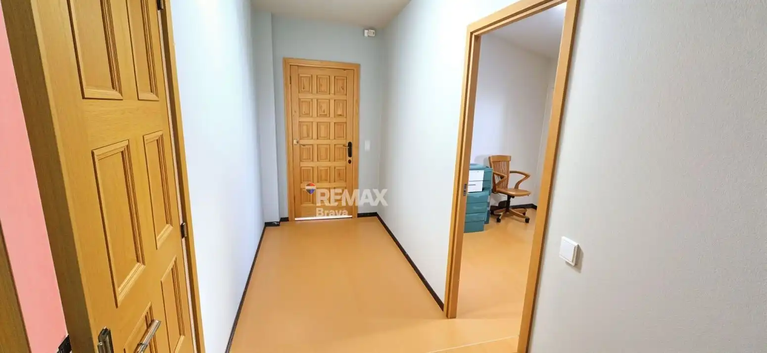 Casa adosada en venta en Celrà con Aire acondicionado, Jardín privado y Terraza