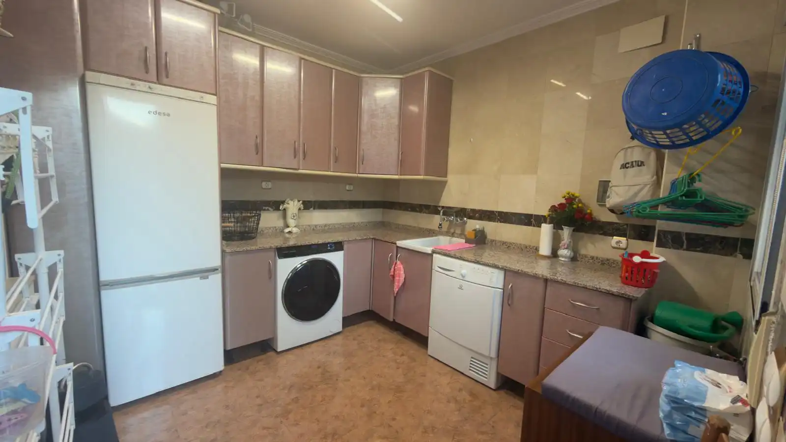 Cuina de Casa adosada en venda en La Unión amb Aire condicionat, Jardí privat i Terrassa