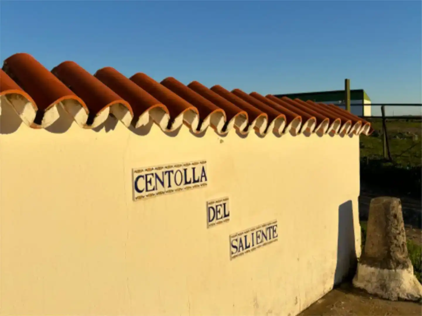 Vista exterior de Finca rústica en venda en Cáceres Capital amb Piscina