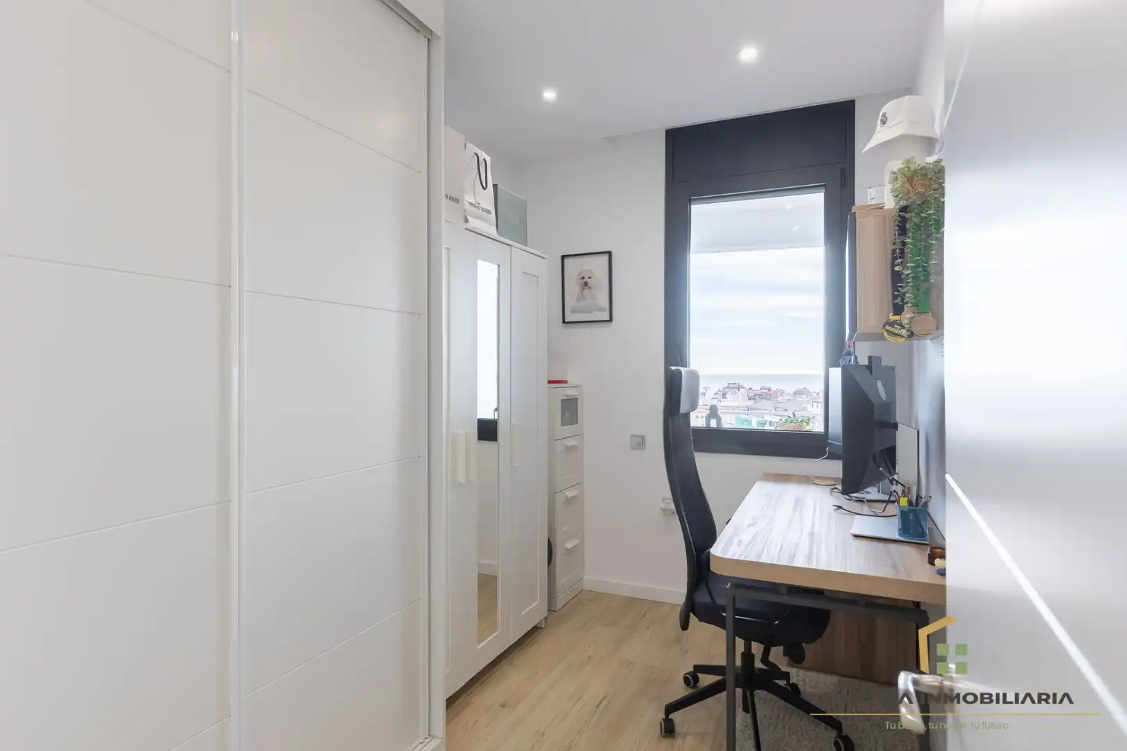 Schlafzimmer von Wohnung zum Verkauf in Badalona mit Klimaanlage und Heizung