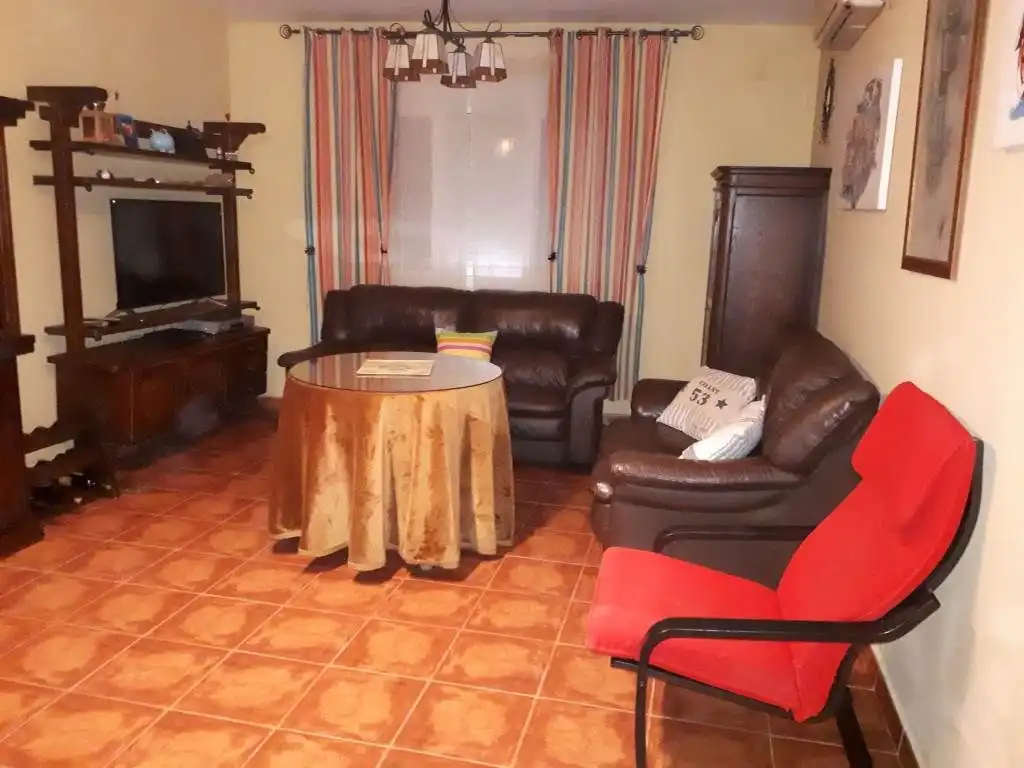 Sala d'estar de Casa o xalet en venda en El Campillo de la Jara amb Aire condicionat, Calefacció i Jardí privat