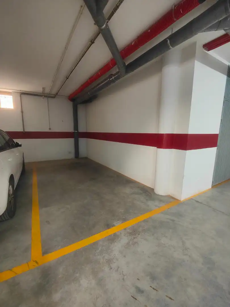 Parkplatz von Dachboden zum Verkauf in Las Gabias mit Heizung und Terrasse