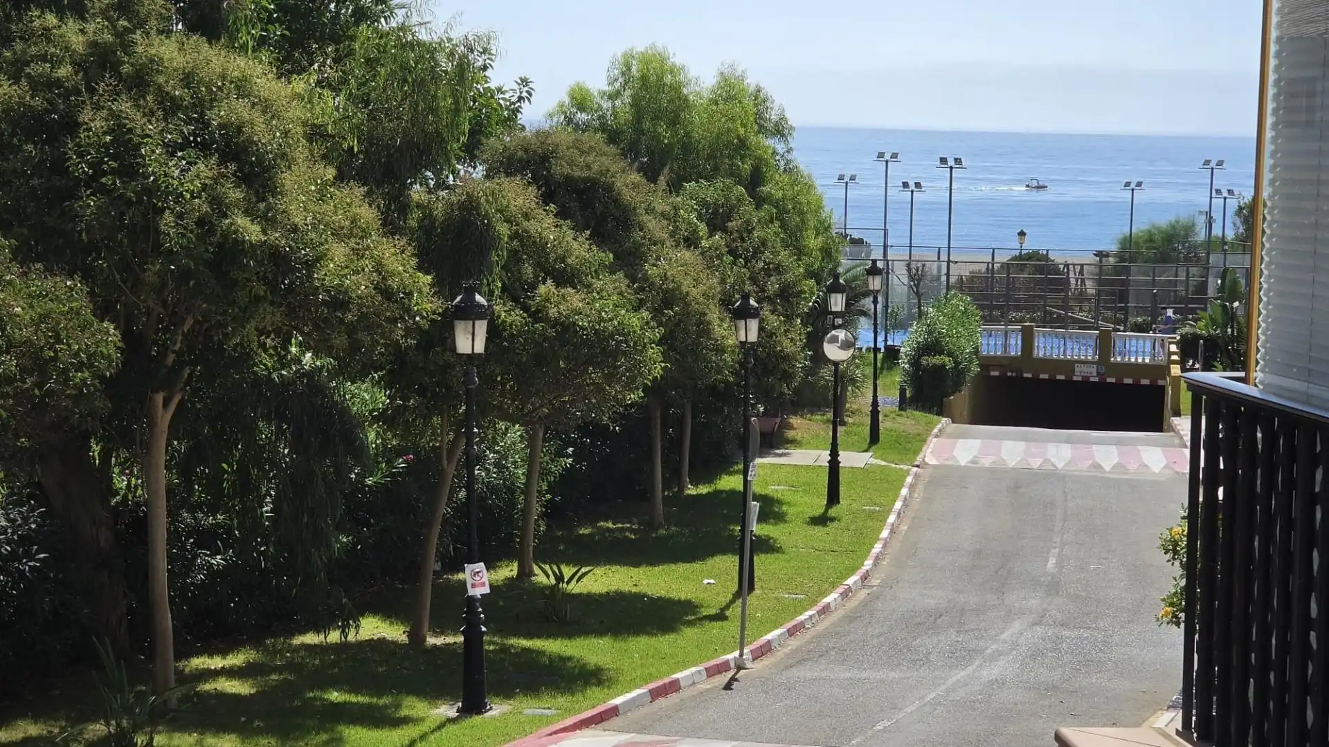 Außenansicht von Wohnungen zur Miete in Puerto de la Duquesa