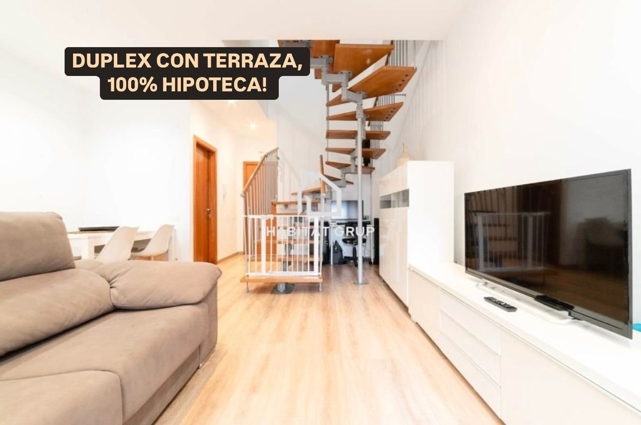 Exterior view of Duplex for sale in Mataró  with Heating and Terrace
