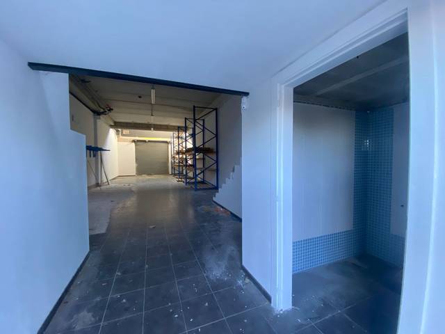 Local comercial en Alquiler en Grau - Quintanes