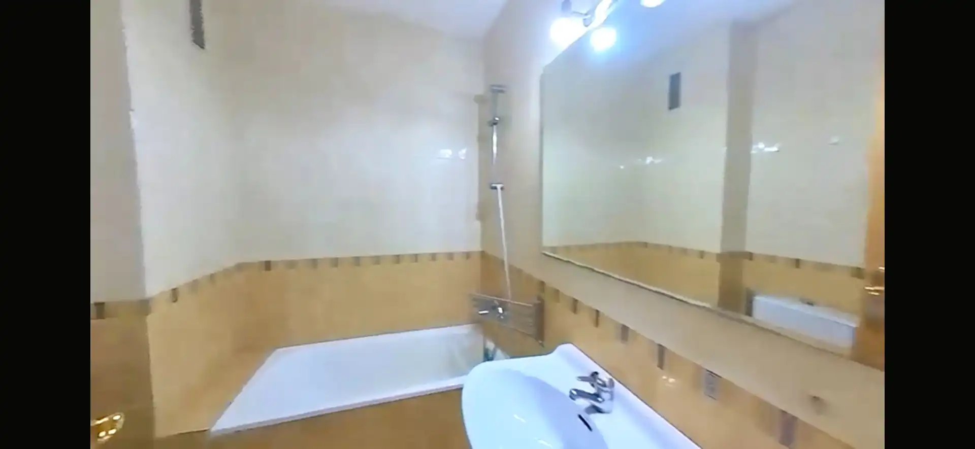Badezimmer von Erdgeschoss zum Verkauf in Matadepera, Barcelona