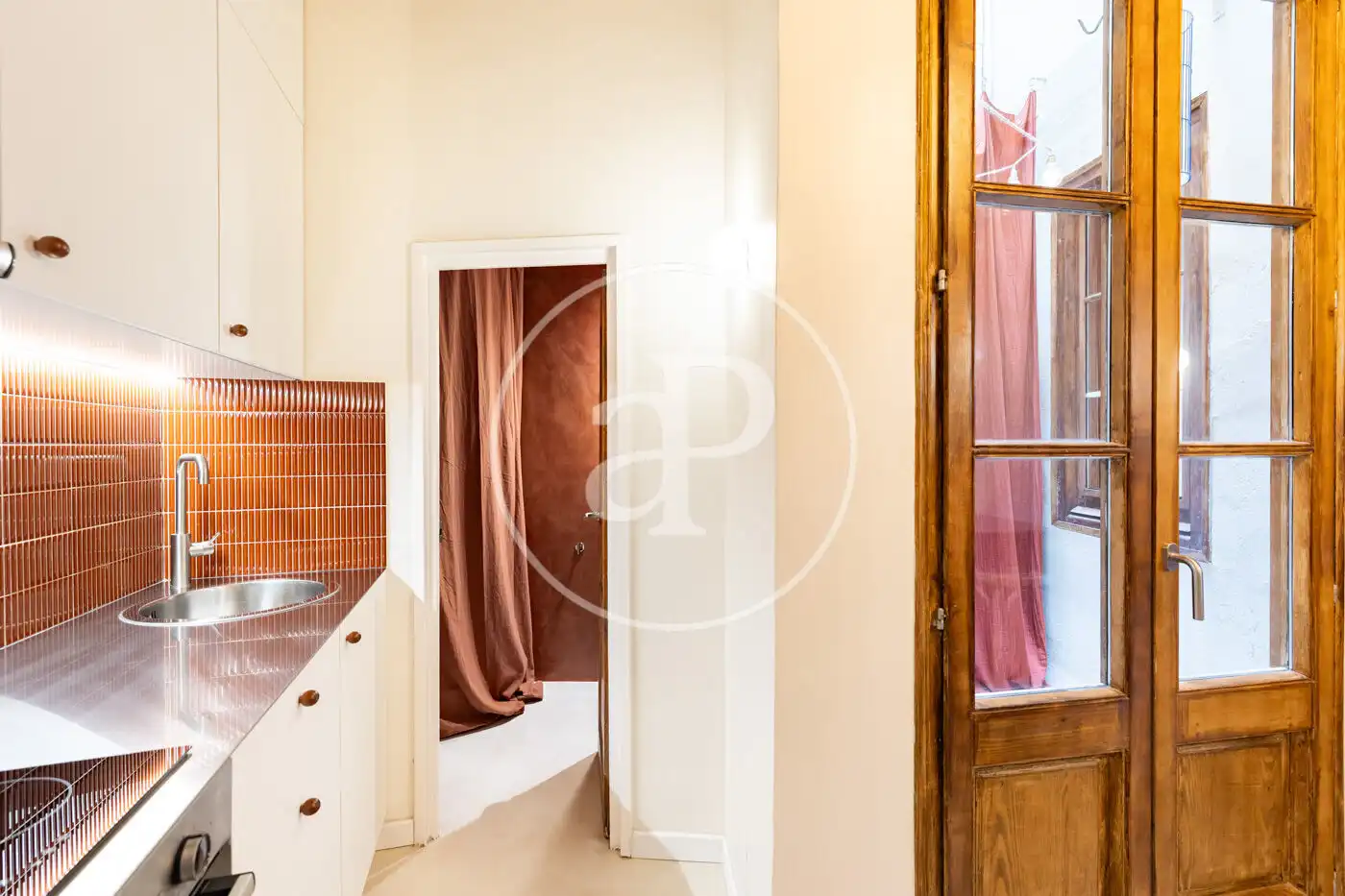 Flat for sale in Barcelona  with Air Conditioner, Heating and Furnished