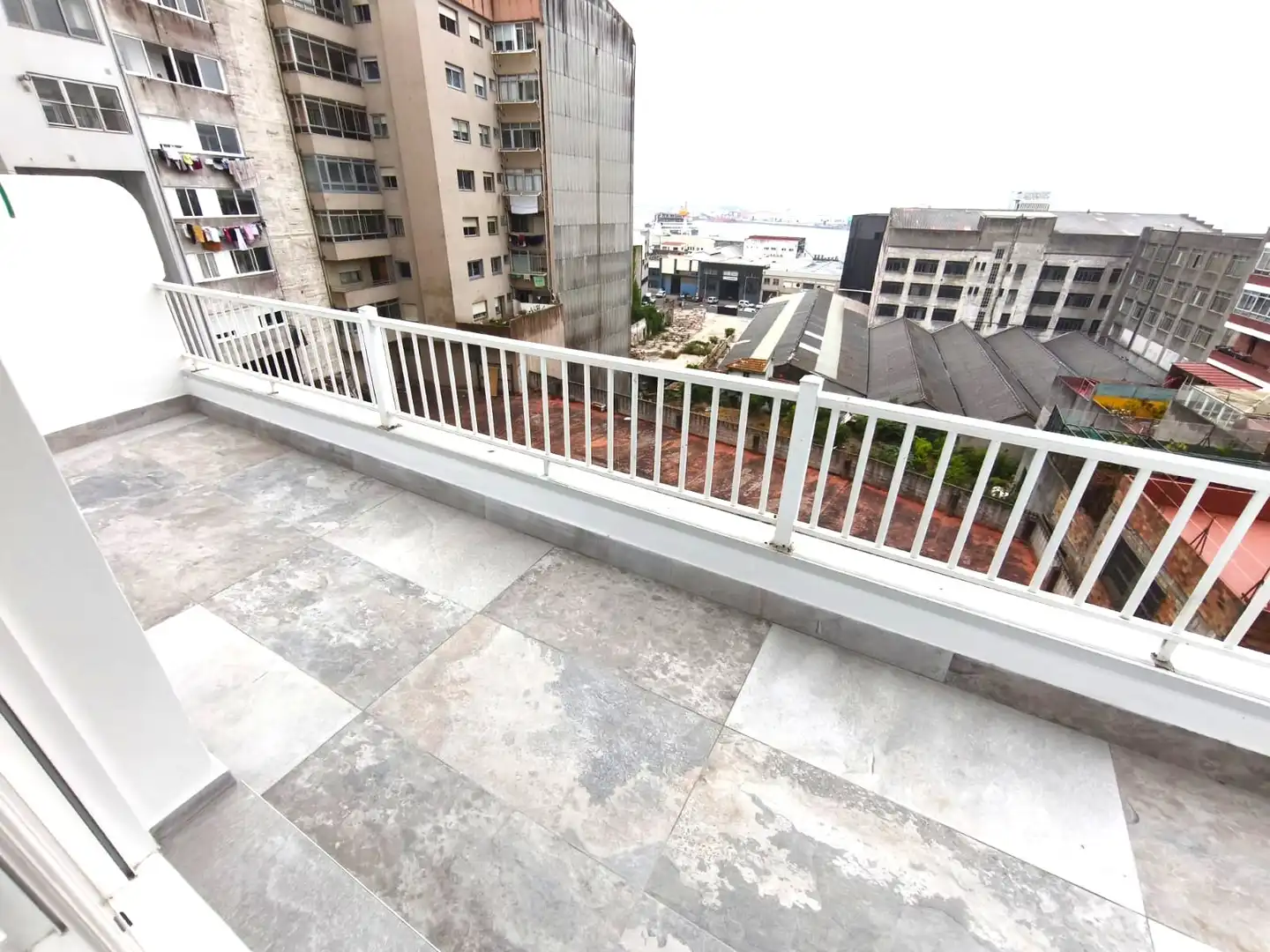 Terrace of Flat for rent in Vigo   with Parquet flooring, Terrace and Storage room