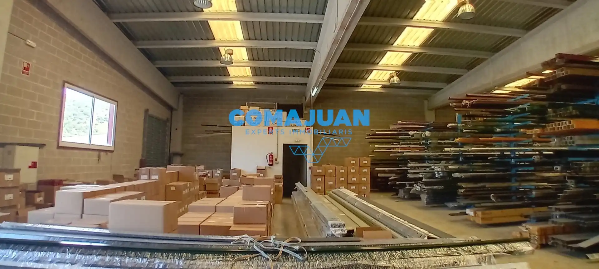 Fabrikhallen zum Verkauf in Calella