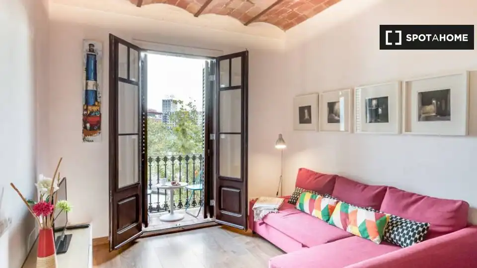 Piso con terraza en alquiler en Eixample, imagen 3