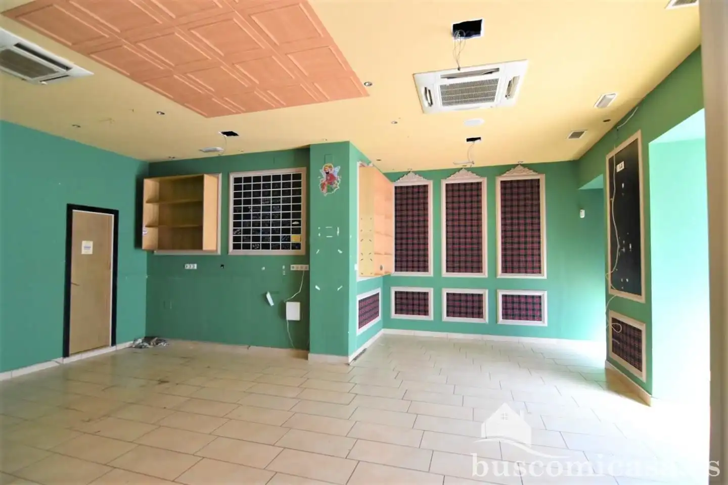 Commercial properties for sale in Linares  with Air Conditioner
