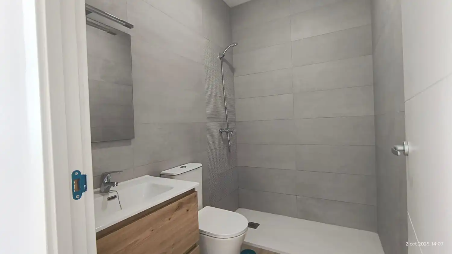 Badezimmer von Wohnung zum Verkauf in Benacazón mit Klimaanlage und Heizung