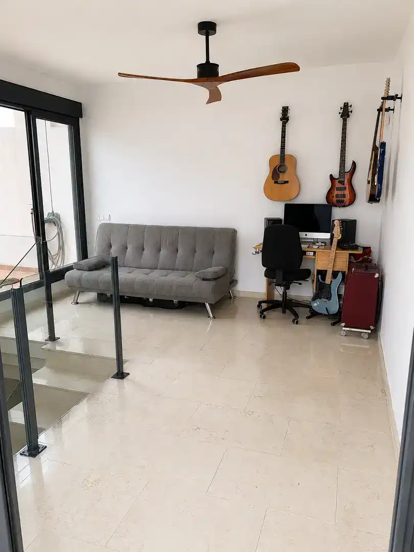 Sala d'estar de Àtic en venda en Benaguasil amb Aire condicionat, Parquet i Traster