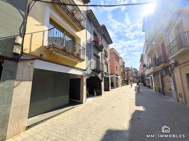 Local comercial en alquiler en Carrer Carrer Travesseres 32