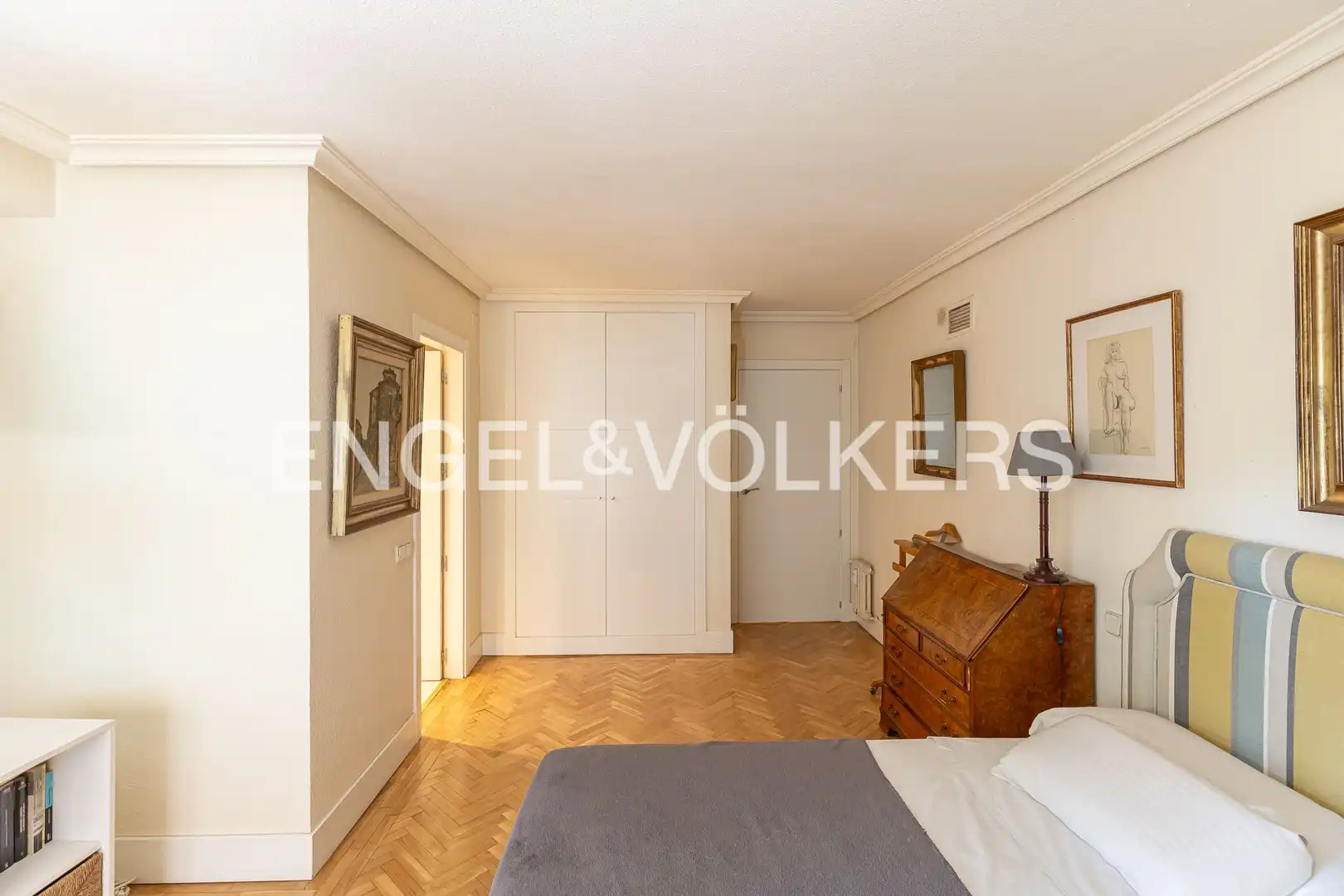 Schlafzimmer von Wohnung zum Verkauf in Madrid mit Klimaanlage, Heizung und Parkett