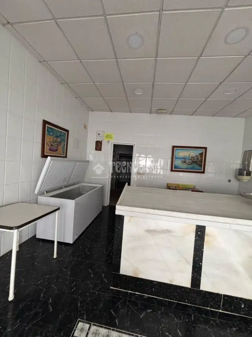 Local comercial en venta en Cenes de la Vega, imagen 4