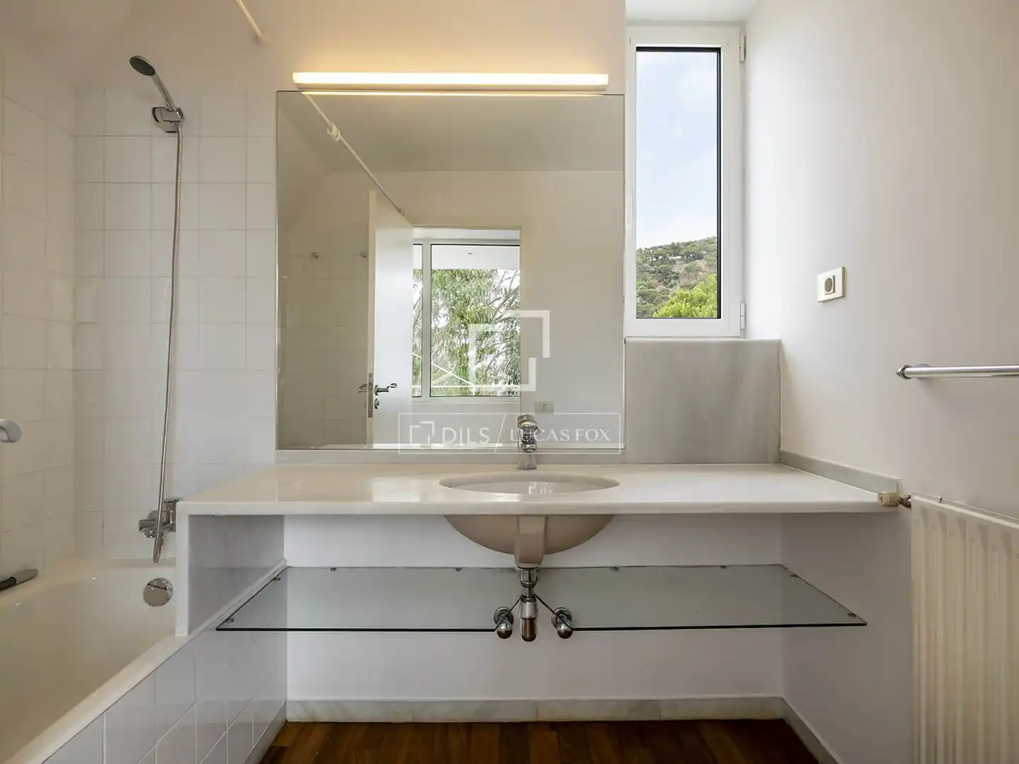 Baño de Casa o chalet de alquiler en Barcelona con Aire acondicionado, Calefacción y Parquet