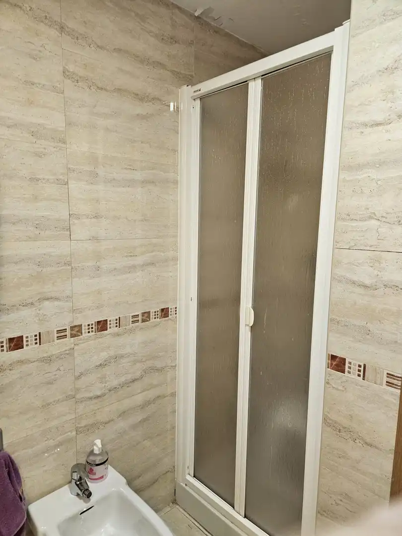 Bany de Pis en venda en Ávila amb Aire condicionat, Terrassa i Traster
