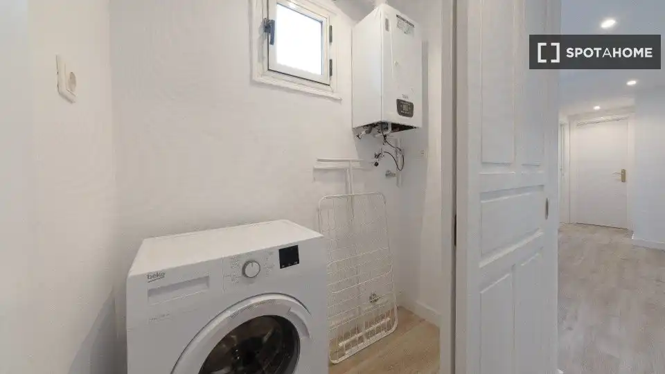 Piso para compartir en Madrid con Aire acondicionado, Calefacción y Amueblado