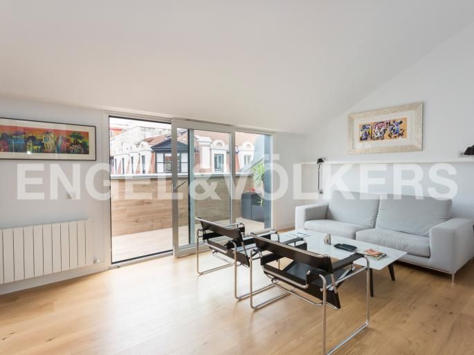 Living room of Attic for sale in Bilbao   with Heating, Terrace and Furnished