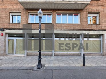 Business premises to rent in Plaça de Gal·la Placídia 22