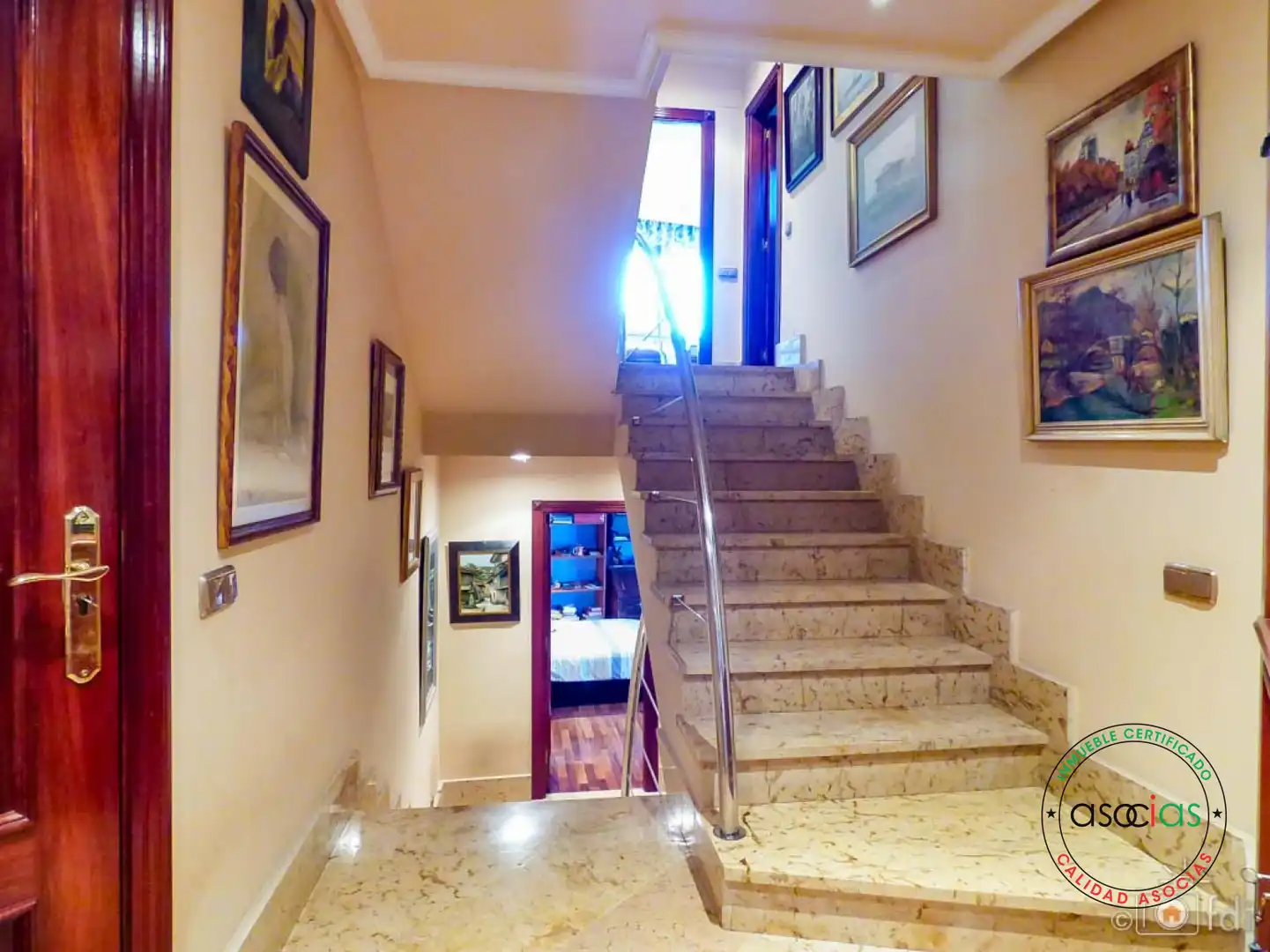 Casa o xalet en venda en Oviedo  amb Calefacció, Jardí privat i Parquet