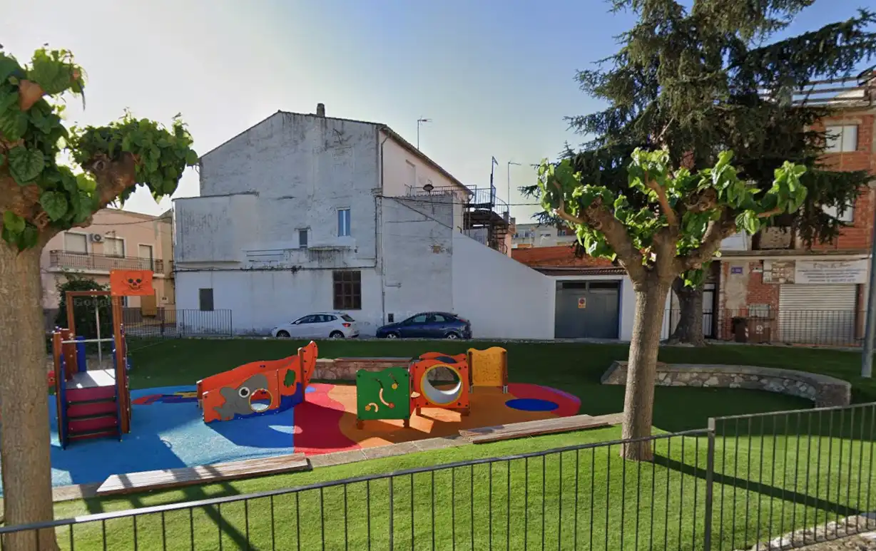 Parking of Buildings for sale in Montaverner