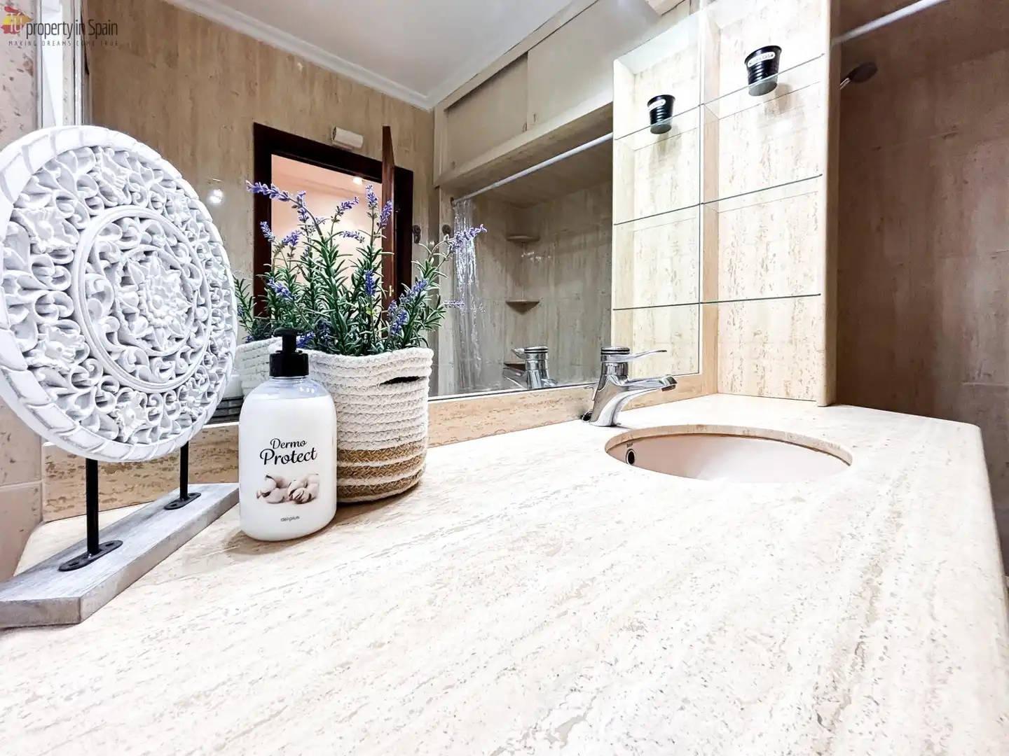 Habitación en ANGEL LOZANO, Barrio del Centro