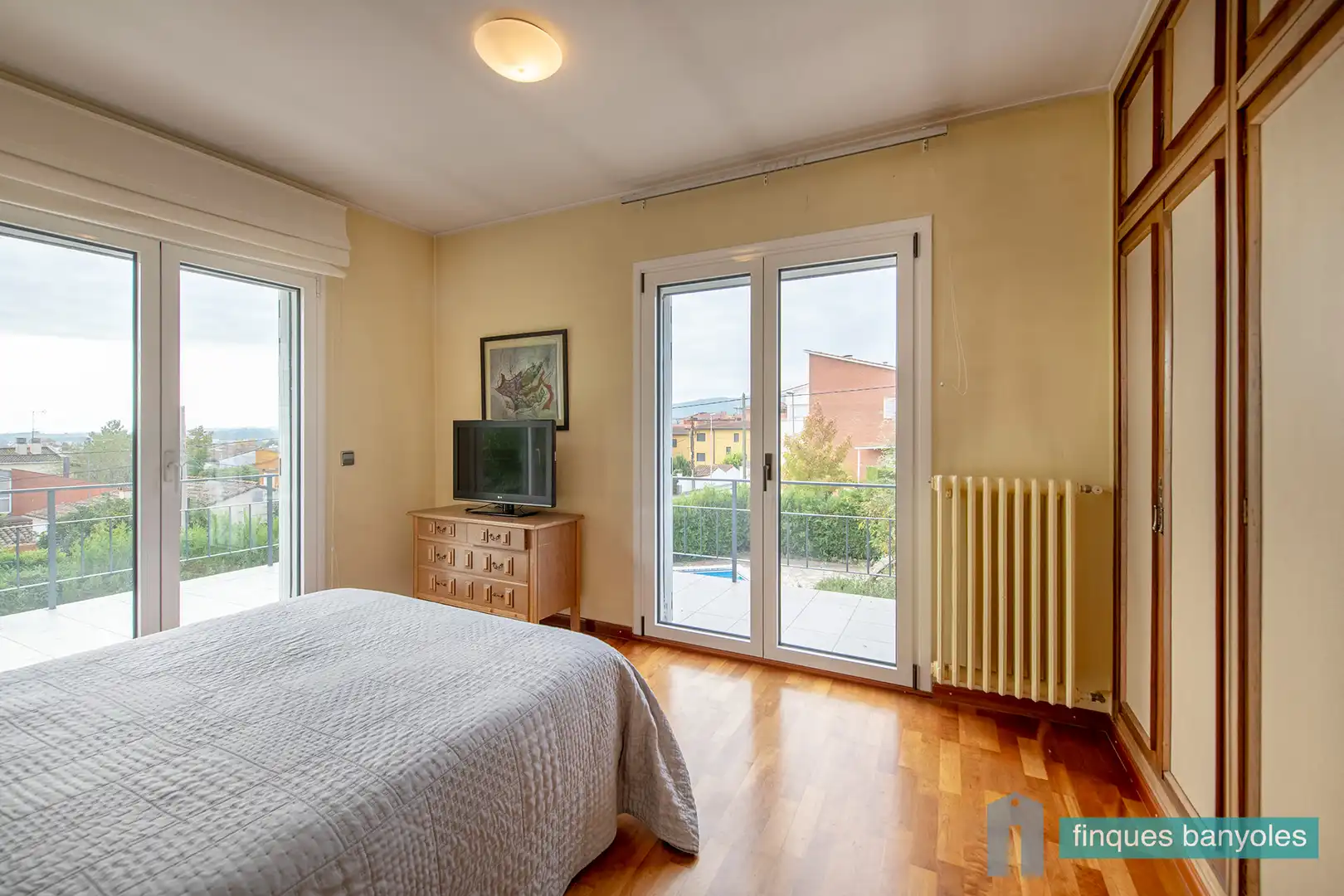Bedroom of Houses for sale in Banyoles  with Air Conditioner, Heating and Private garden