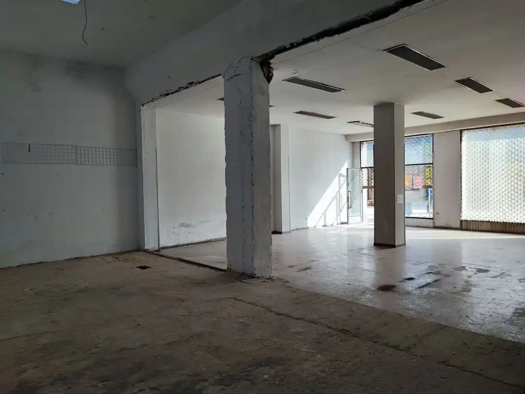 Local comercial de lloguer a Calle de los Herrán, imagen 6