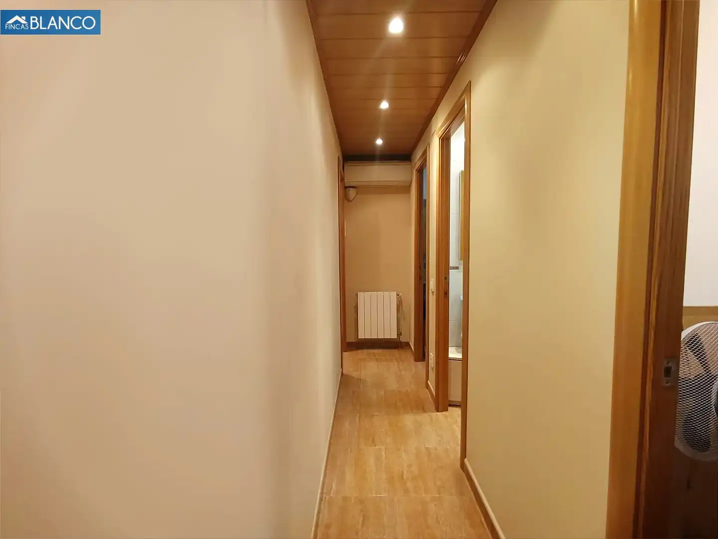 Piso en venta en L'Hospitalet de Llobregat con Aire acondicionado, Calefacción y Jardín privado