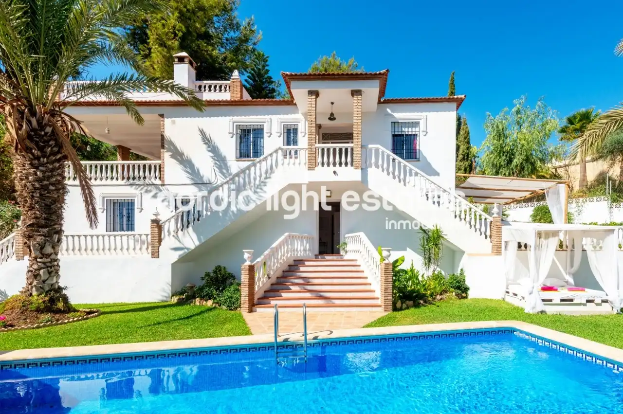 House with pool to rent in Frigiliana, imagen 4