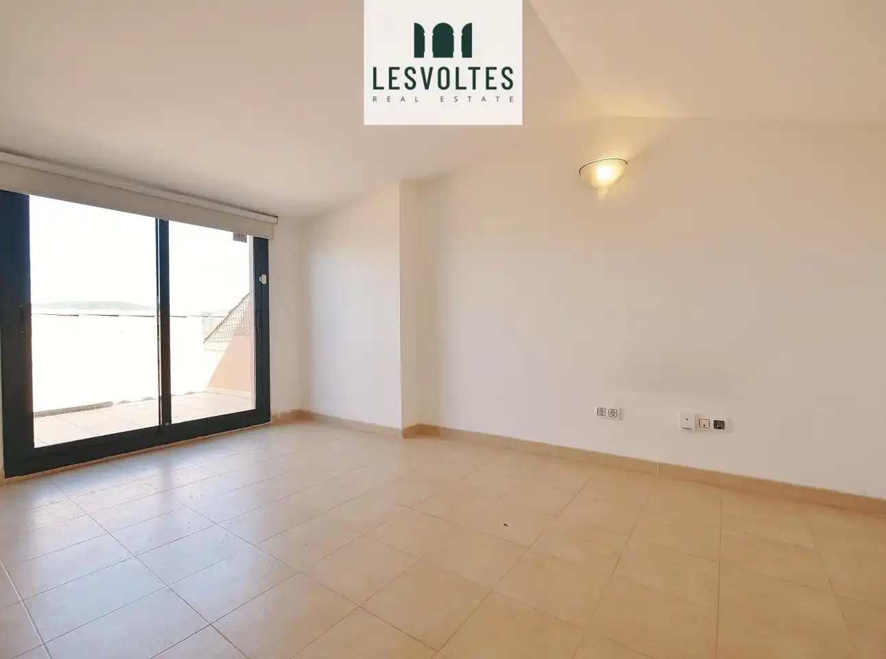 Sala de estar de Dúplex en venta en Palafrugell con Calefacción y Terraza