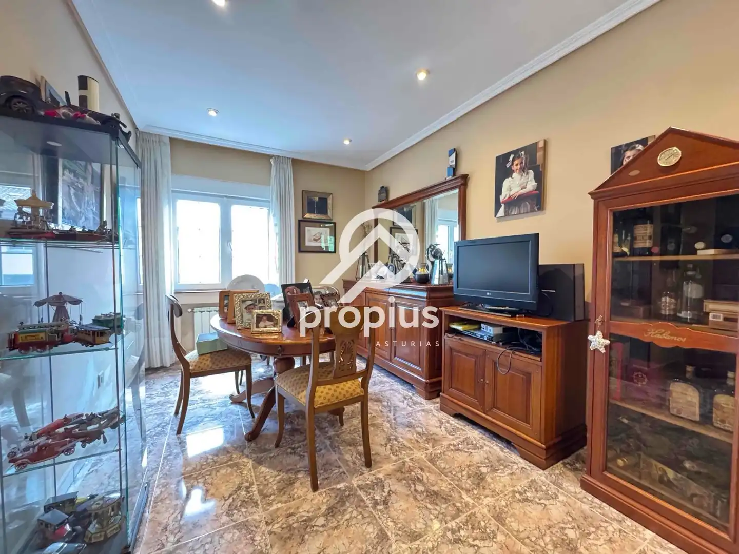 Exterior view of Houses for sale in Avilés  with Heating, Private garden and Parquet flooring