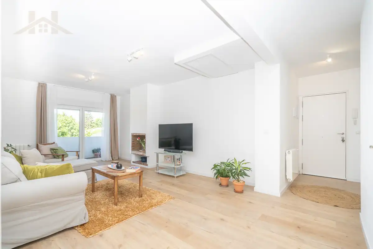 Sala d'estar de Àtic en venda en Galapagar amb Calefacció, Terrassa i Alarma