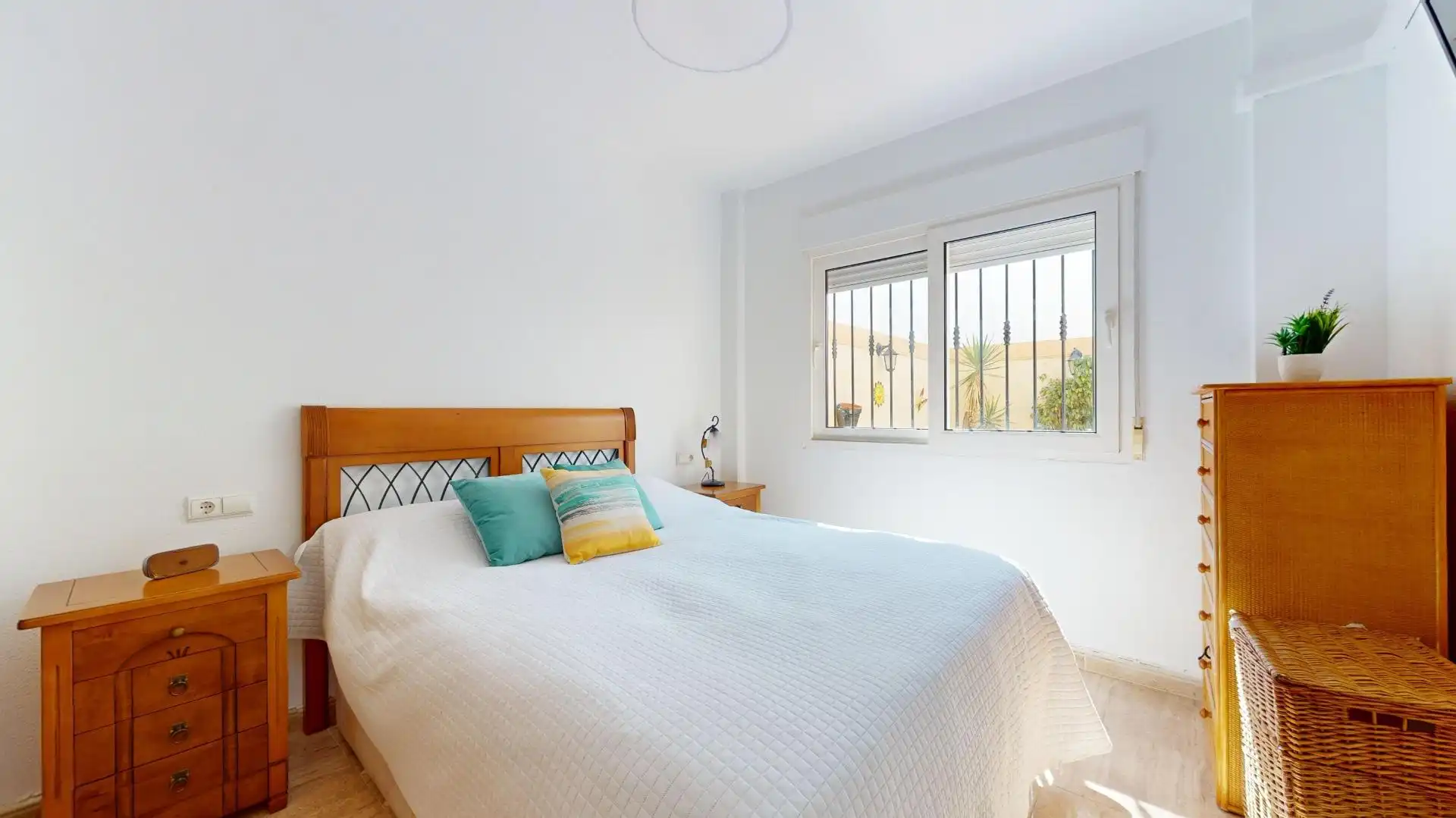 Habitación de Casa adosada en venta en Pilar de la Horadada con Terraza y Balcón